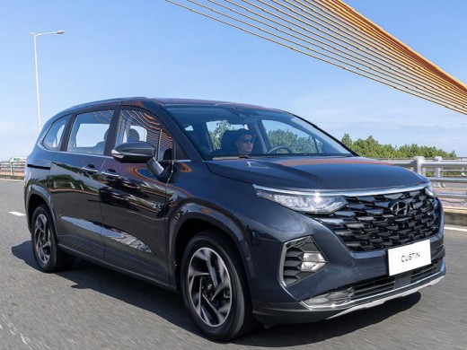 Hyundai Custin
